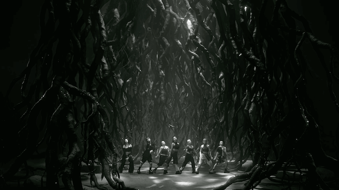 ボディメンテ　CM セット特殊造形で参加しました